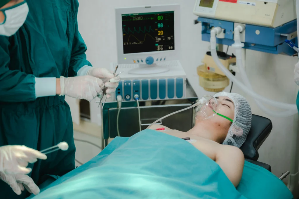 person in operating room portraying anesthesia and errors